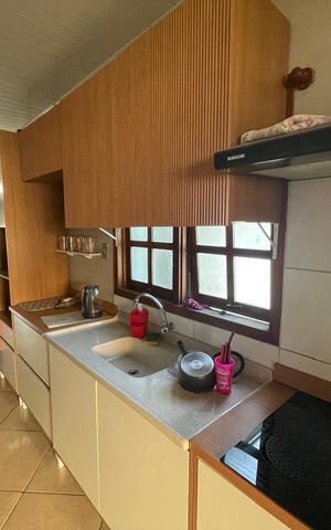 Casa à venda com 92m², 2 quartos e sem vaga Casa à venda com 92m², 2 quartos e sem vagaCozinha