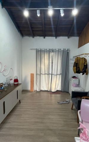 Casa à venda com 92m², 2 quartos e sem vaga Casa à venda com 92m², 2 quartos e sem vagaSala de Trabalho