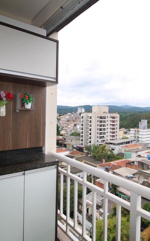 Apartamento à venda com 65m², 3 quartos e 1 vagaSala - Varanda