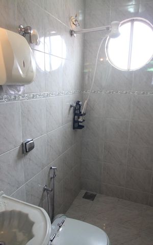 Casa à venda com 280m², 3 quartos e 4 vagasBanheiro 2