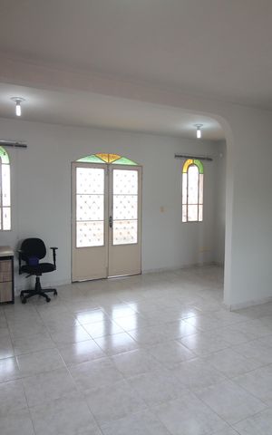 Casa à venda com 280m², 3 quartos e 4 vagasSala 2