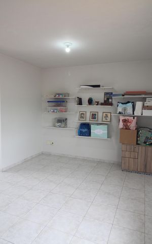 Casa à venda com 280m², 3 quartos e 4 vagasSala 2