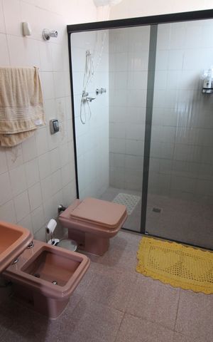 Casa à venda com 280m², 3 quartos e 4 vagasSuite Quarto 2