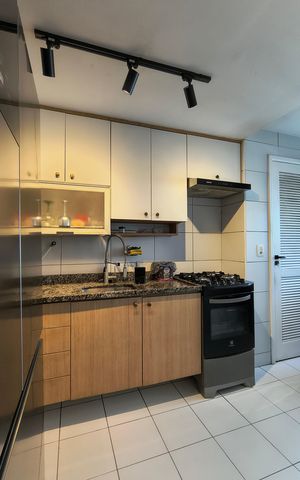 Apartamento à venda com 69m², 2 quartos e 1 vagaCozinha - Armários