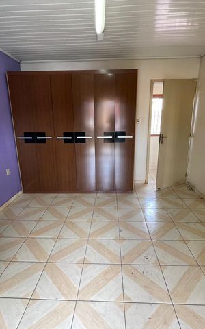 Casa à venda com 300m², 3 quartos e 2 vagas Casa à venda com 300m², 3 quartos e 2 vagasQuarto 1