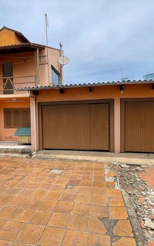 Casa à venda com 300m², 3 quartos e 2 vagas Casa à venda com 300m², 3 quartos e 2 vagasGaragem