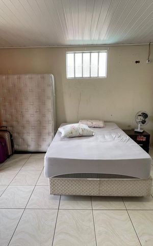 Casa à venda com 300m², 3 quartos e 2 vagas Casa à venda com 300m², 3 quartos e 2 vagasSuíte