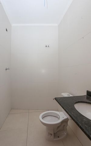 Casa à venda com 89m², 3 quartos e 2 vagasBanheiro Social