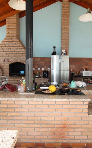 Casa à venda com 373m², 6 quartos e 4 vagasÁrea Comum