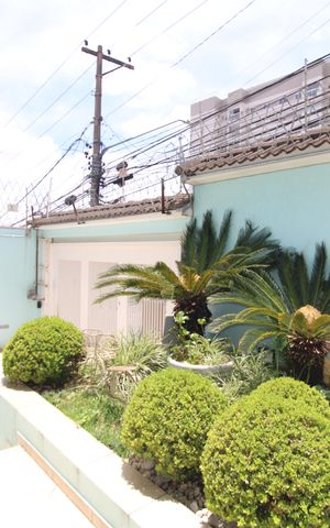 Casa à venda com 373m², 6 quartos e 4 vagasGaragem