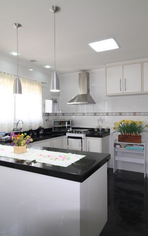 Casa à venda com 373m², 6 quartos e 4 vagasCozinha