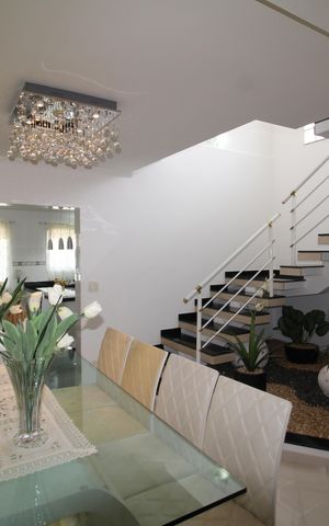Casa à venda com 373m², 6 quartos e 4 vagasSala de Jantar
