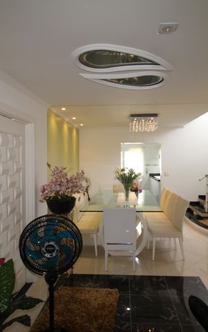 Casa à venda com 373m², 6 quartos e 4 vagasSala de Jantar
