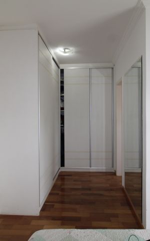 Casa à venda com 373m², 6 quartos e 4 vagasQuarto 1