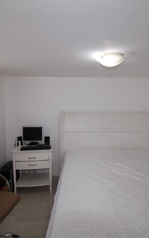 Casa à venda com 373m², 6 quartos e 4 vagasÁrea Comum - Quarto