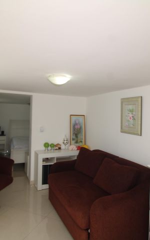 Casa à venda com 373m², 6 quartos e 4 vagasÁrea Comum - Sala