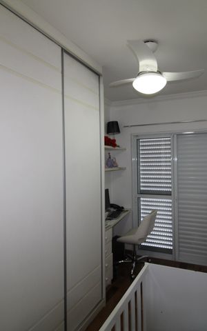 Casa à venda com 373m², 6 quartos e 4 vagasQuarto 3