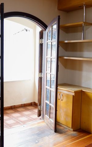 Casa à venda com 180m², 3 quartos e 2 vagas Casa à venda com 180m², 3 quartos e 2 vagasQuarto 3 - Suíte
