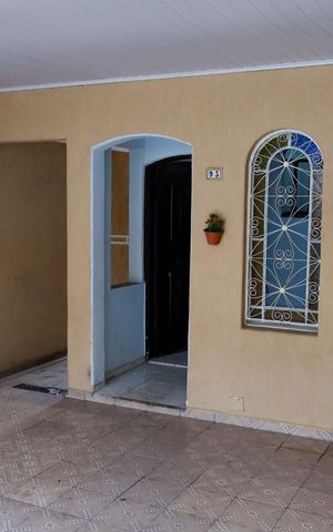 Casa à venda com 180m², 3 quartos e 2 vagas Casa à venda com 180m², 3 quartos e 2 vagasGaragem