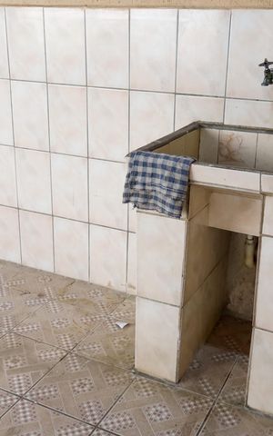 Casa à venda com 180m², 3 quartos e 2 vagas Casa à venda com 180m², 3 quartos e 2 vagasLavanderia