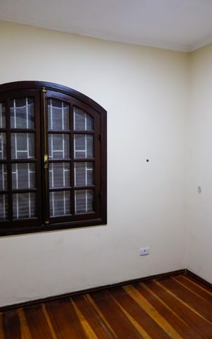 Casa à venda com 180m², 3 quartos e 2 vagas Casa à venda com 180m², 3 quartos e 2 vagasQuarto 2