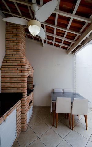Casa à venda com 88m², 2 quartos e 2 vagas Casa à venda com 88m², 2 quartos e 2 vagasÁrea gourmet