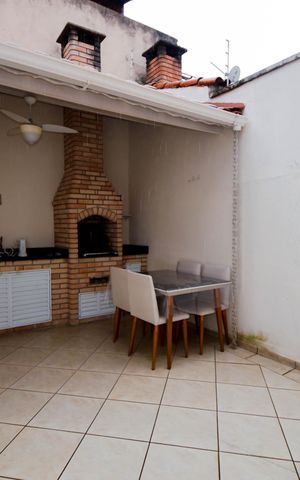 Casa à venda com 88m², 2 quartos e 2 vagas Casa à venda com 88m², 2 quartos e 2 vagasÁrea gourmet