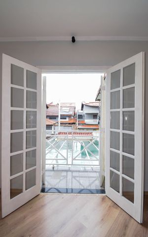 Casa à venda com 88m², 2 quartos e 2 vagas Casa à venda com 88m², 2 quartos e 2 vagasVaranda do Quarto 2