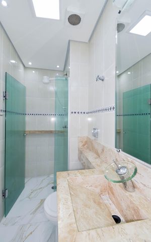 Casa à venda com 88m², 2 quartos e 2 vagas Casa à venda com 88m², 2 quartos e 2 vagasBanheiro Social