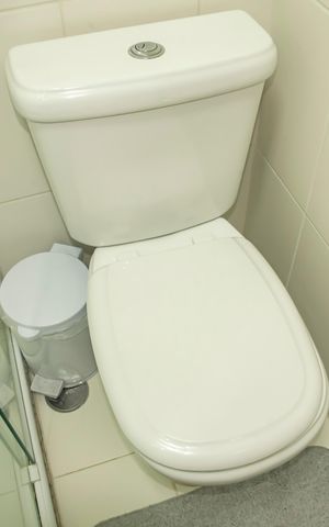 Apartamento à venda com 85m², 2 quartos e 2 vagasBanheiro da Suíte