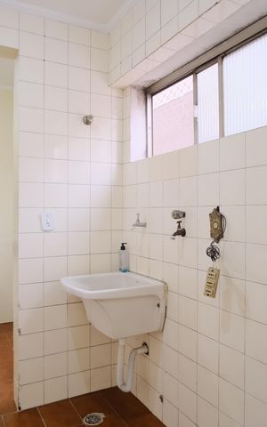 Apartamento para alugar com 70m², 2 quartos e 1 vagaÁrea de Serviço