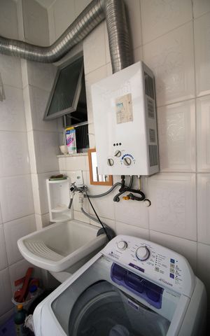 Apartamento à venda com 79m², 3 quartos e 1 vagaÁrea de Serviço