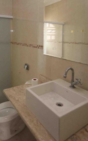 Casa à venda com 300m², 3 quartos e 8 vagasBanheiro