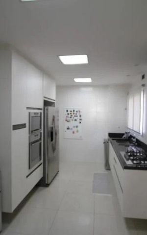 Apartamento para alugar com 165m², 3 quartos e 3 vagas