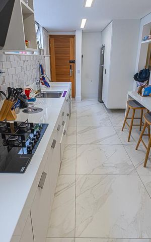Apartamento à venda com 196m², 4 quartos e 4 vagascozinha