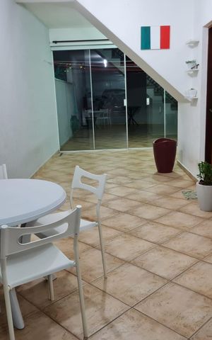 Casa à venda com 249m², 3 quartos e 5 vagas