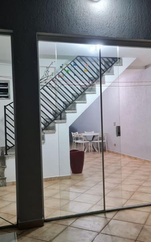 Casa à venda com 249m², 3 quartos e 5 vagas