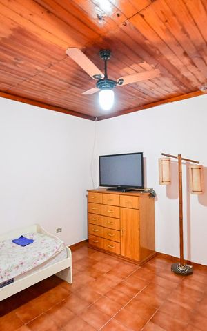 Casa para alugar com 120m², 2 quartos e 1 vaga Casa para alugar com 120m², 2 quartos e 1 vagaQuarto 1