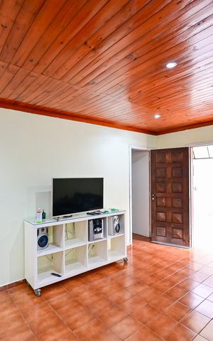 Casa para alugar com 120m², 2 quartos e 1 vaga Casa para alugar com 120m², 2 quartos e 1 vagaSala