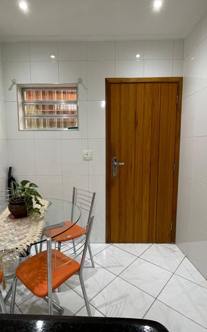 Casa à venda com 122m², 3 quartos e 2 vagas Casa à venda com 122m², 3 quartos e 2 vagasCozinha