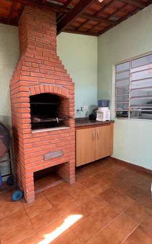 Casa à venda com 122m², 3 quartos e 2 vagas Casa à venda com 122m², 3 quartos e 2 vagasQuintal