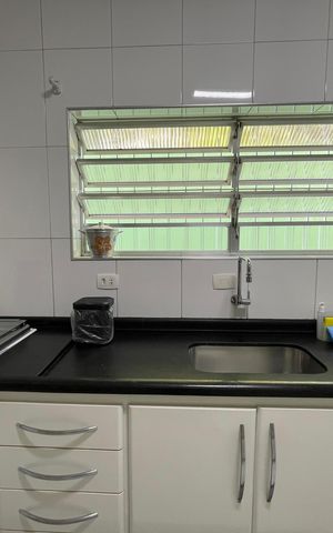 Casa à venda com 122m², 3 quartos e 2 vagas Casa à venda com 122m², 3 quartos e 2 vagasCozinha