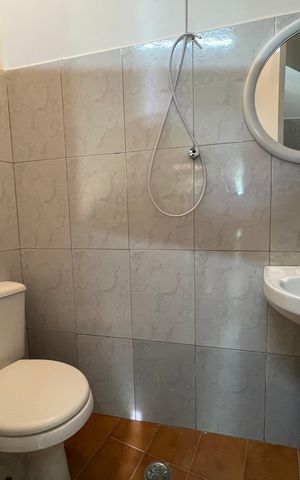 Casa à venda com 122m², 3 quartos e 2 vagas Casa à venda com 122m², 3 quartos e 2 vagasBanheiro de serviço