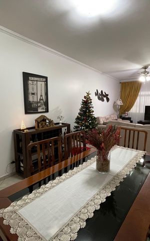 Casa à venda com 122m², 3 quartos e 2 vagas Casa à venda com 122m², 3 quartos e 2 vagasSala