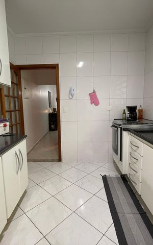 Casa à venda com 122m², 3 quartos e 2 vagas Casa à venda com 122m², 3 quartos e 2 vagasCozinha