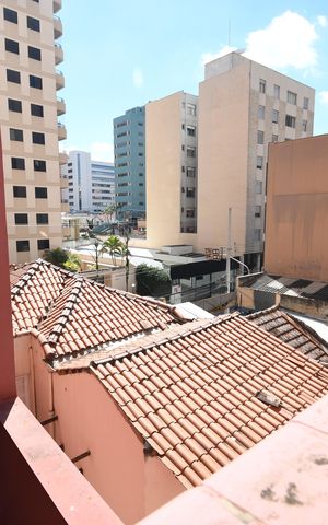 Apartamento à venda com 76m², 2 quartos e sem vagaÁrea de Serviço - Vista