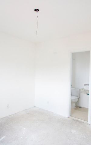 Apartamento à venda com 69m², 2 quartos e 2 vagas Apartamento à venda com 69m², 2 quartos e 2 vagasQuarto 1 - Suíte