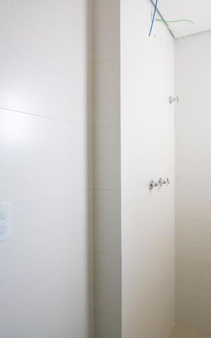Apartamento à venda com 69m², 2 quartos e 2 vagas Apartamento à venda com 69m², 2 quartos e 2 vagasBanheiro social