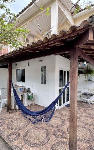 Casa de condomínio à venda com 200m², 3 quartos e sem vaga Casa de condomínio à venda com 200m², 3 quartos e sem vagaÁrea externa