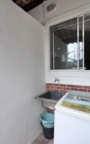 Casa de condomínio à venda com 200m², 3 quartos e sem vaga Casa de condomínio à venda com 200m², 3 quartos e sem vagaÁrea de Serviço